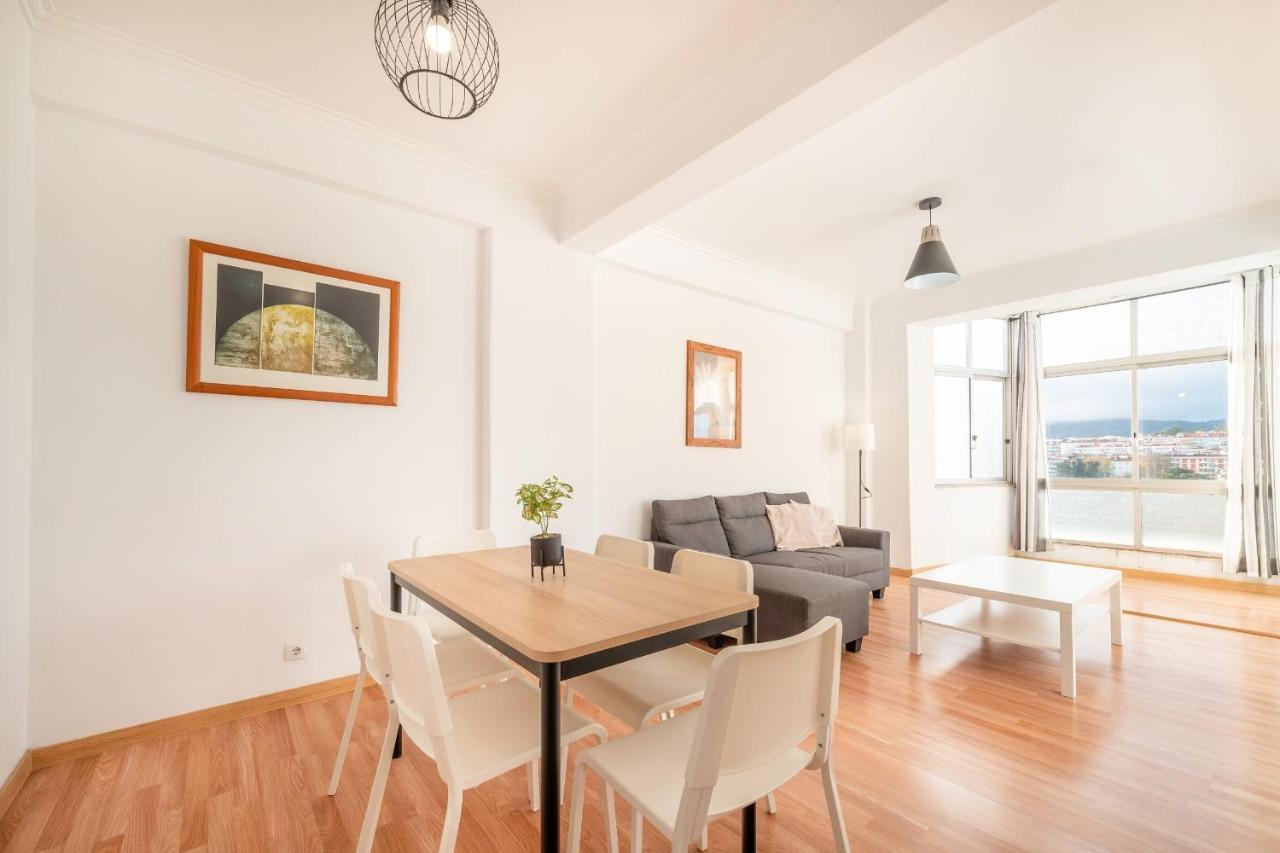 Guestready - Bright Flat Near Rio De Mouro Station * Lisbon