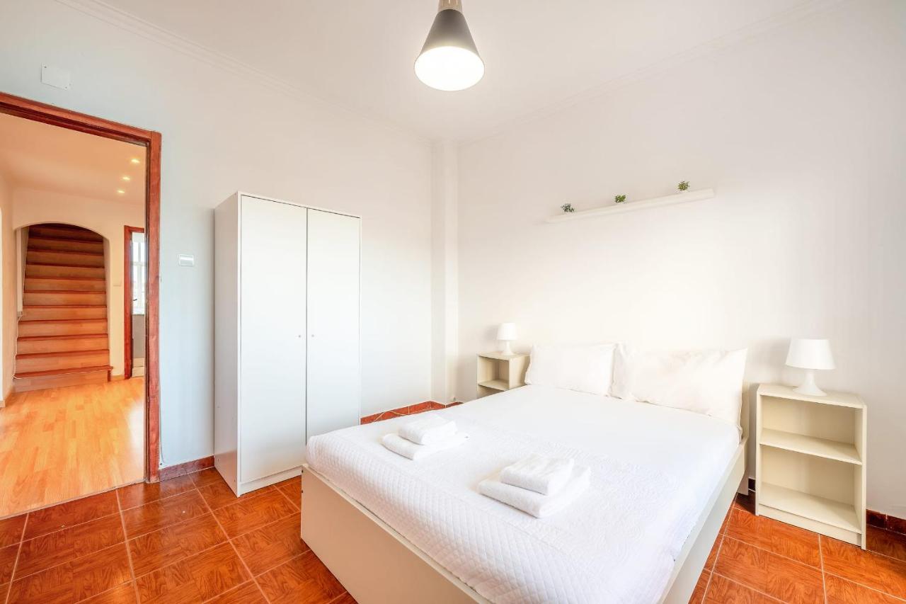 Guestready - Bright Flat Near Rio De Mouro Station * Lisbon